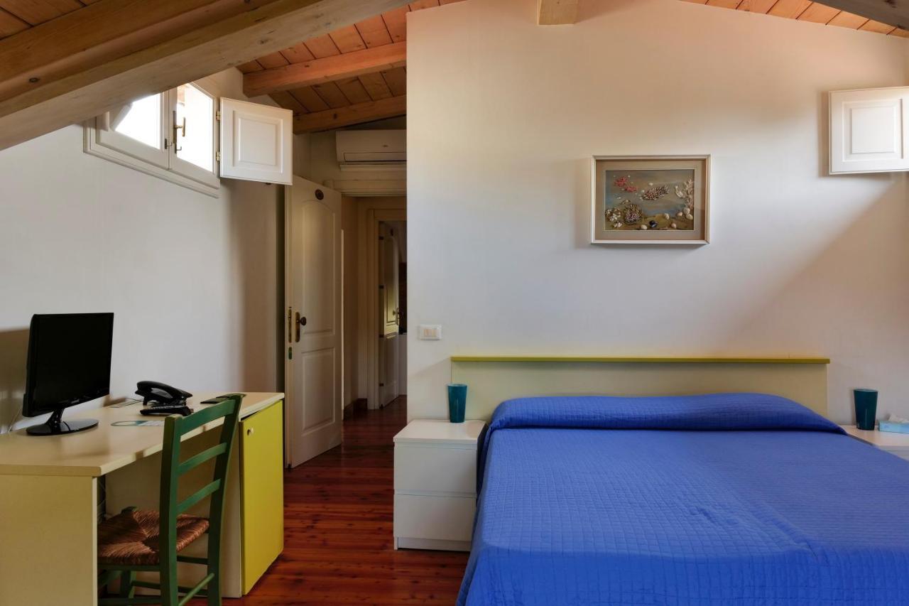 Hotel Club I Pini - Residenza D'Epoca In Versilia Lido di Camaiore Dış mekan fotoğraf