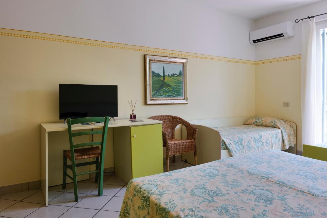 Hotel Club I Pini - Residenza D'Epoca In Versilia Lido di Camaiore Dış mekan fotoğraf